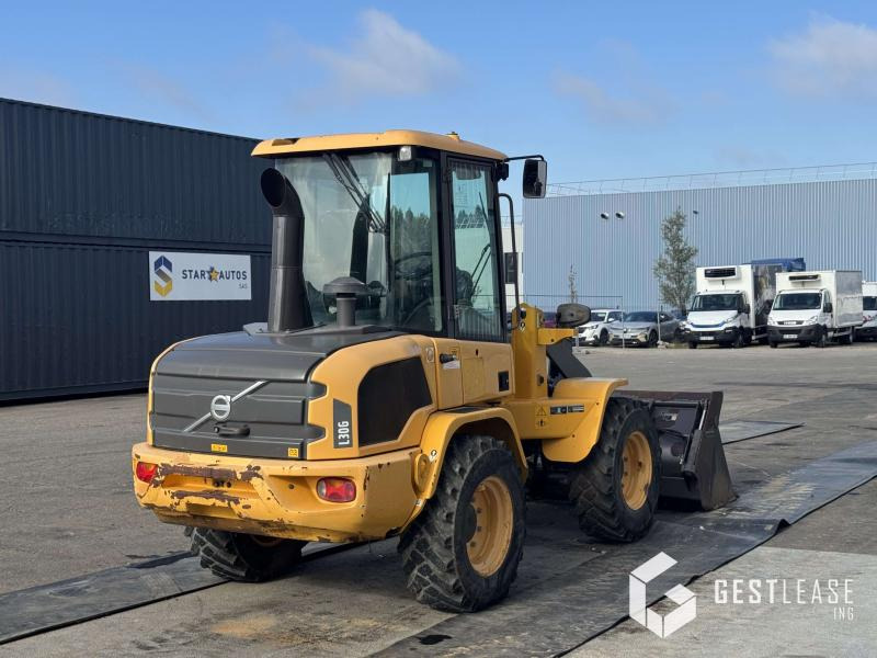 Volvo L30G - 휠 로더 : 사진 3 Volvo L30G - 휠 로더 : 사진 3