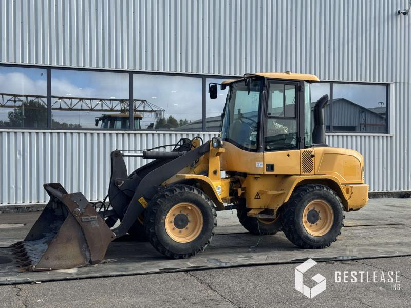 Volvo L30G - 휠 로더 : 사진 1 Volvo L30G - 휠 로더 : 사진 1