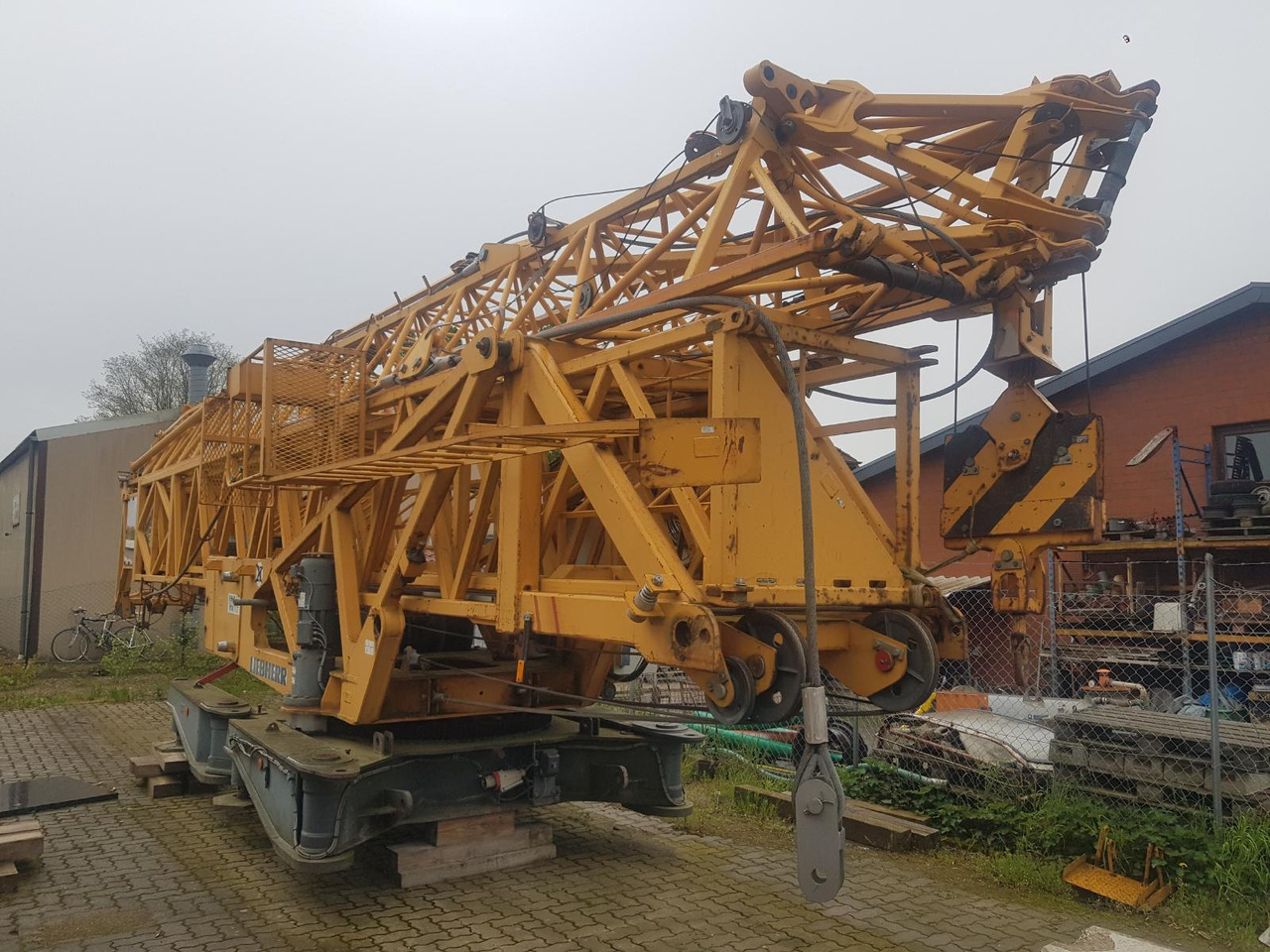 Liebherr 71K - 타워 크레인 : 사진 1 Liebherr 71K - 타워 크레인 : 사진 1