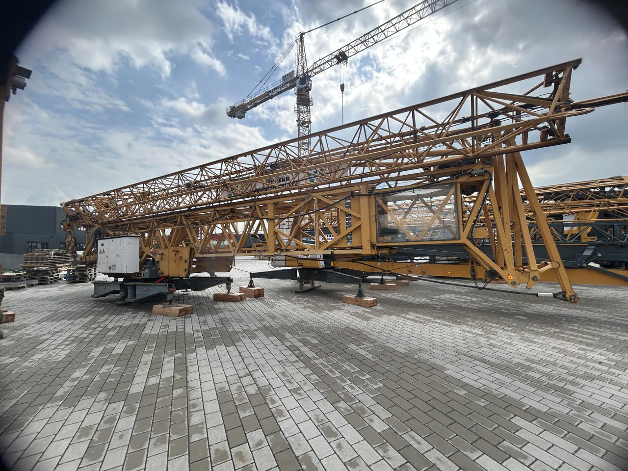 Liebherr 71k - 타워 크레인 : 사진 1 Liebherr 71k - 타워 크레인 : 사진 1