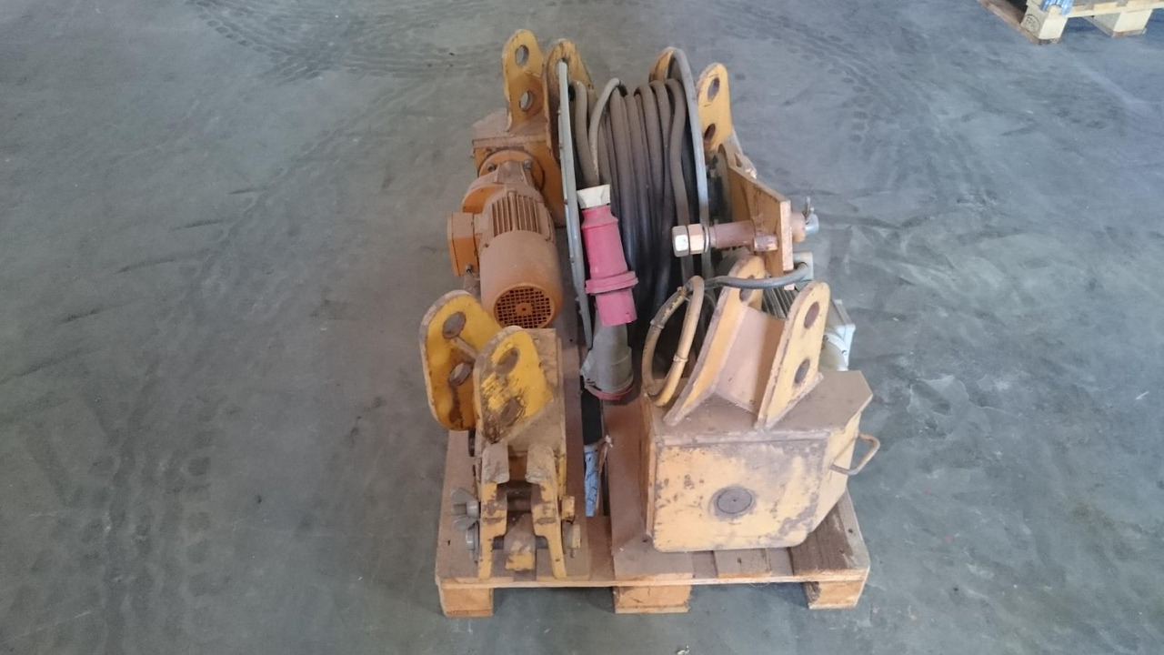 Liebherr Schienenfahrewerk Schienenfahrwerk für 34K, 35K - 건설장비 : 사진 2 Liebherr Schienenfahrewerk Schienenfahrwerk für 34K, 35K - 건설장비 : 사진 2