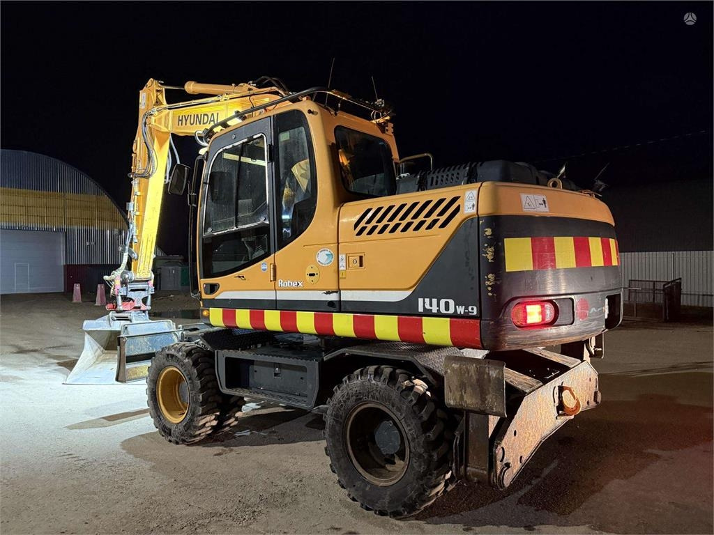 Hyundai Robex 140 W-9 ROTOTILT - 휠 굴삭기 : 사진 3 Hyundai Robex 140 W-9 ROTOTILT - 휠 굴삭기 : 사진 3