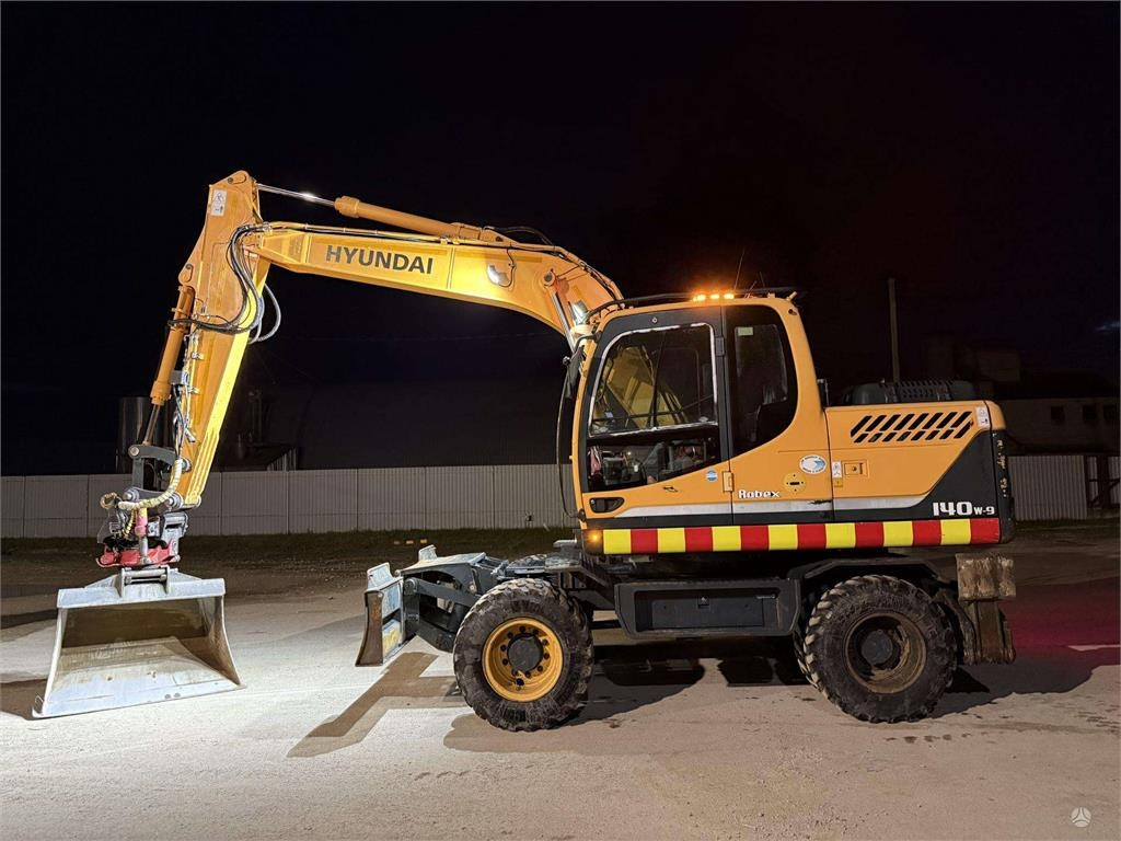 Hyundai Robex 140 W-9 ROTOTILT - 휠 굴삭기 : 사진 2 Hyundai Robex 140 W-9 ROTOTILT - 휠 굴삭기 : 사진 2