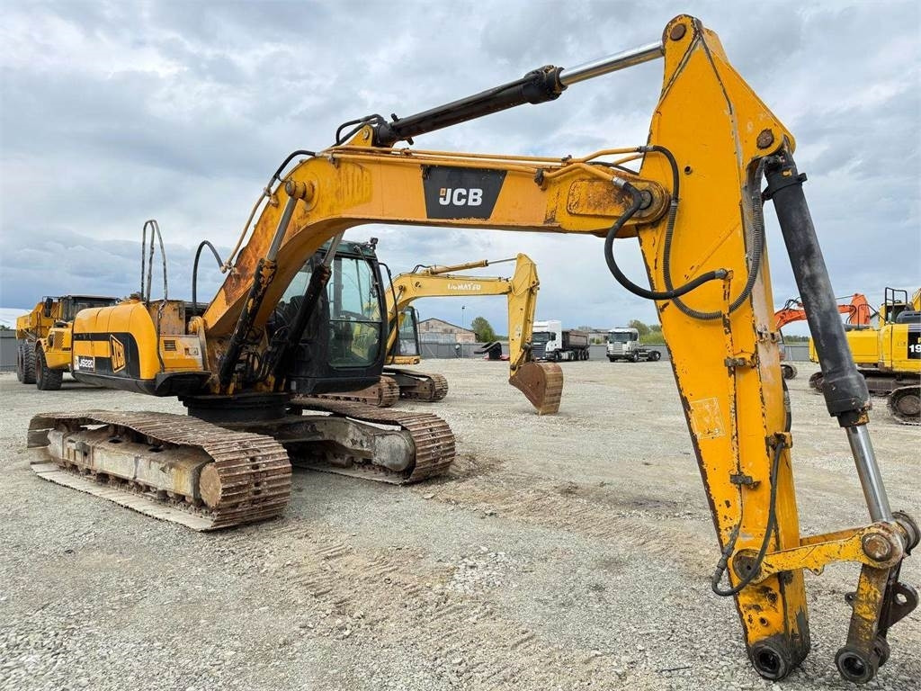 JCB JS 220 LC - 크롤러 굴삭기 : 사진 1 JCB JS 220 LC - 크롤러 굴삭기 : 사진 1