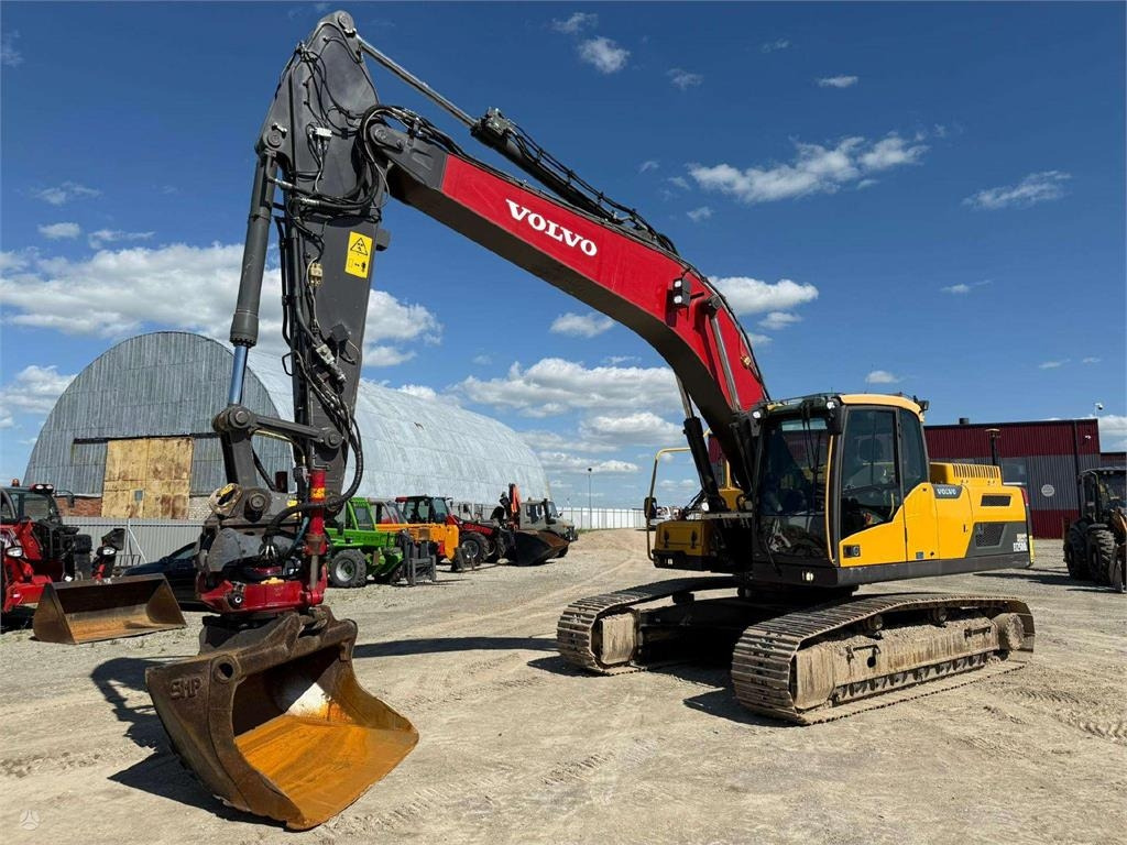 Volvo EC 250 DL 3D LEICA + ROTOTILT - 크롤러 굴삭기 : 사진 3 Volvo EC 250 DL 3D LEICA + ROTOTILT - 크롤러 굴삭기 : 사진 3