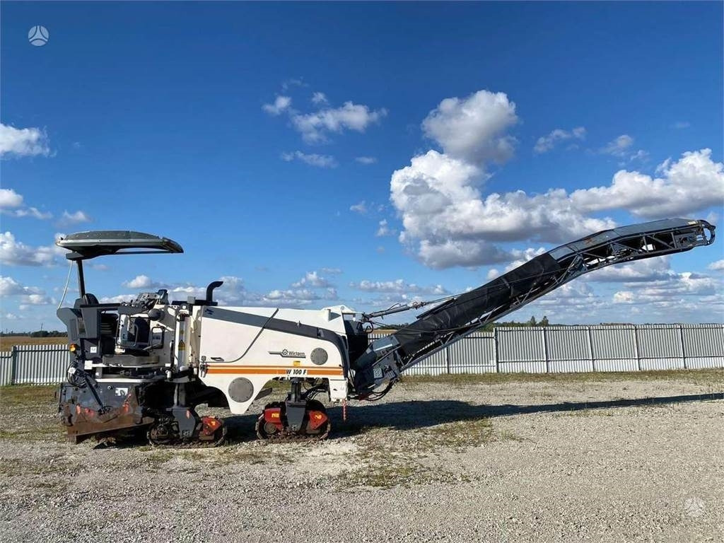 Wirtgen W100F - 아스팔트 포장기 : 사진 1 Wirtgen W100F - 아스팔트 포장기 : 사진 1