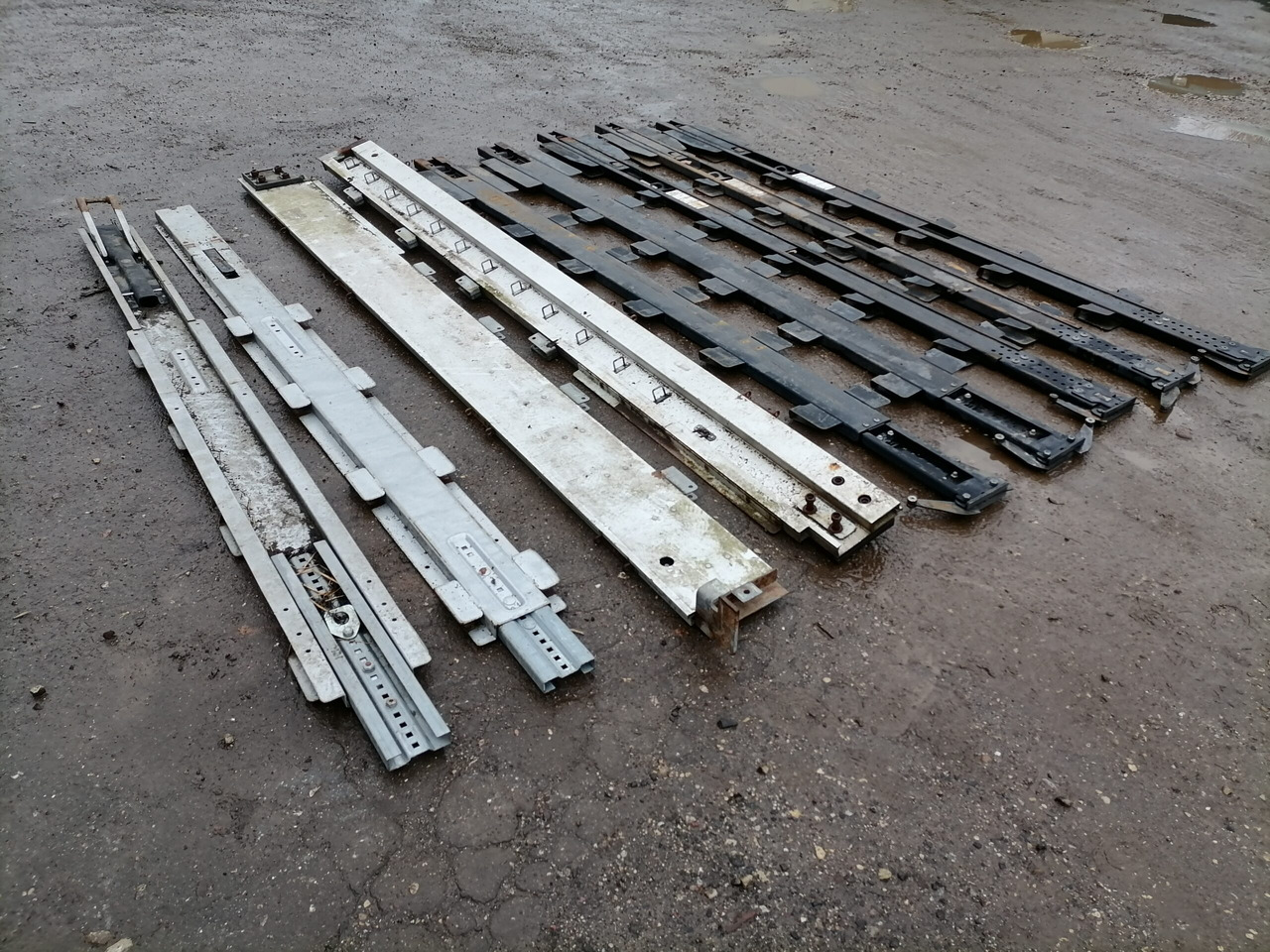 KRONE Haagise tugipostid 515068374 - 범용 부품 트럭 용 : 사진 5 KRONE Haagise tugipostid 515068374 - 범용 부품 트럭 용 : 사진 5