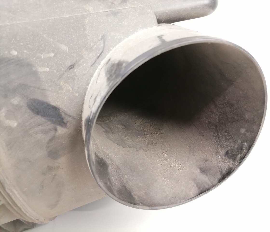 MAN Air filter housing 81084006032 - 공기 흡입 시스템 트럭 용 : 사진 5 MAN Air filter housing 81084006032 - 공기 흡입 시스템 트럭 용 : 사진 5