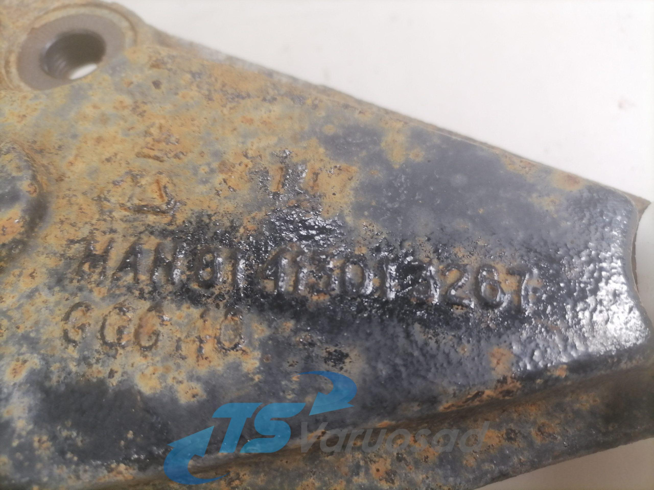 MAN Leaf spring bracket 81413013267 - 서스펜션 트럭 용 : 사진 2 MAN Leaf spring bracket 81413013267 - 서스펜션 트럭 용 : 사진 2