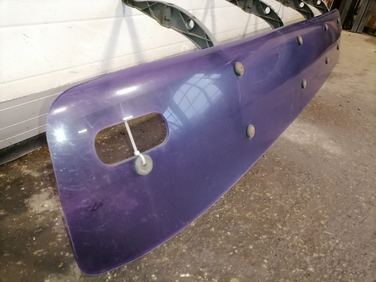 MAN Sun visor 81637010032 - 보디 및 외관 트럭 용 : 사진 3 MAN Sun visor 81637010032 - 보디 및 외관 트럭 용 : 사진 3