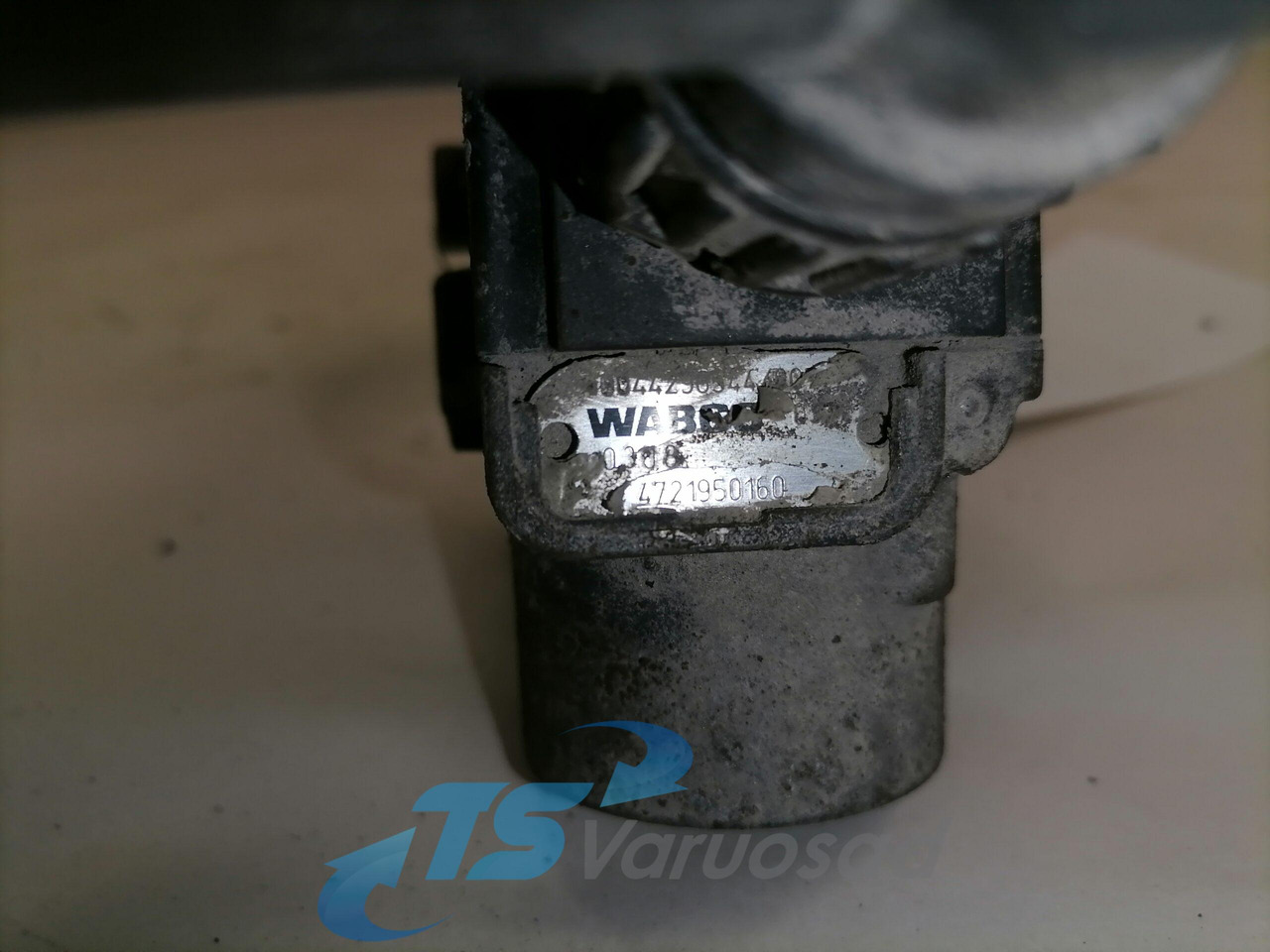 Mercedes-Benz ABS brake valve 0044296544 - 브레이크 밸브 트럭 용 : 사진 3 Mercedes-Benz ABS brake valve 0044296544 - 브레이크 밸브 트럭 용 : 사진 3