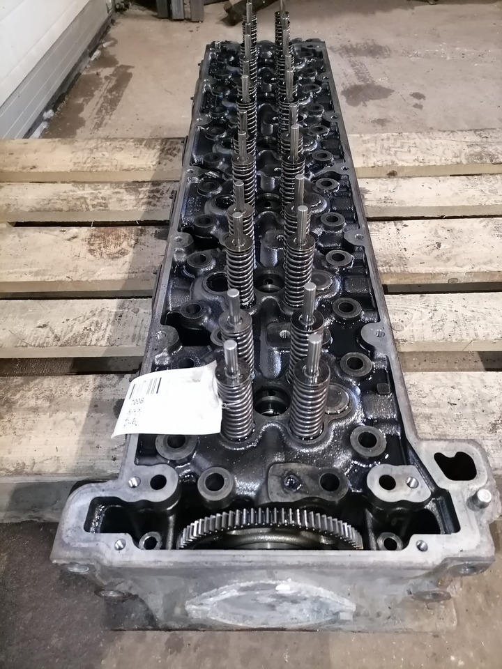 Mercedes-Benz Cylinder head A4710102720 - 실린더 헤드 트럭 용 : 사진 4 Mercedes-Benz Cylinder head A4710102720 - 실린더 헤드 트럭 용 : 사진 4