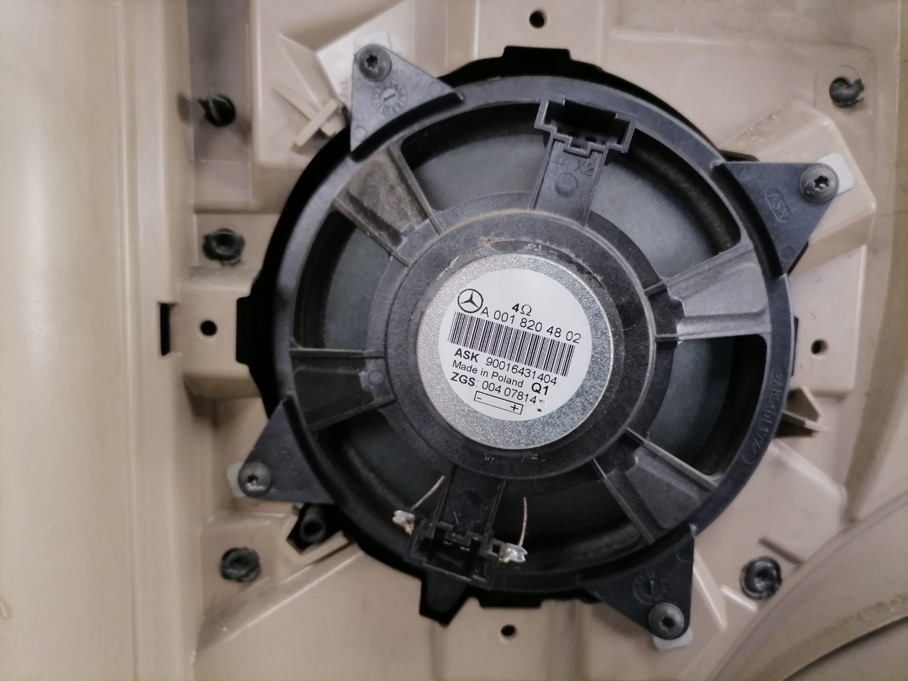 Mercedes-Benz Door trim panel A9607272471 - 도어 및 부품 트럭 용 : 사진 3 Mercedes-Benz Door trim panel A9607272471 - 도어 및 부품 트럭 용 : 사진 3