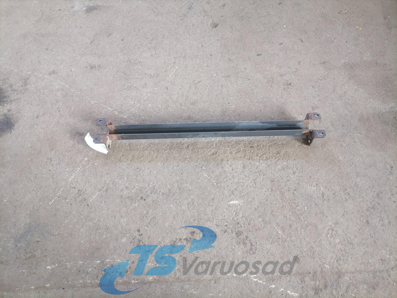 Mercedes-Benz Front bumper carrier A9413101722 - 범퍼 트럭 용 : 사진 2 Mercedes-Benz Front bumper carrier A9413101722 - 범퍼 트럭 용 : 사진 2