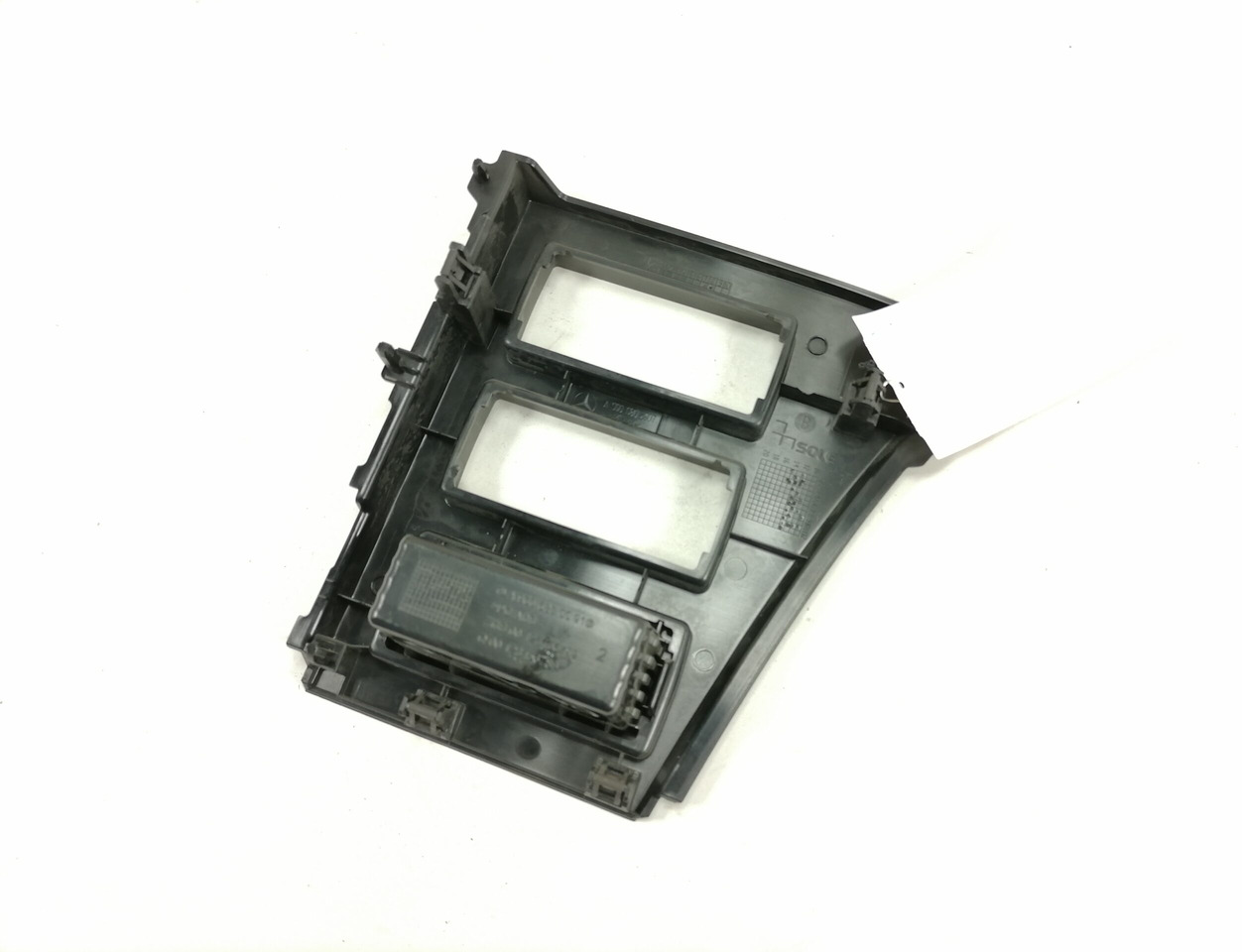 Mercedes-Benz Salongi plastik A9606802607 - 범용 부품 트럭 용 : 사진 2 Mercedes-Benz Salongi plastik A9606802607 - 범용 부품 트럭 용 : 사진 2