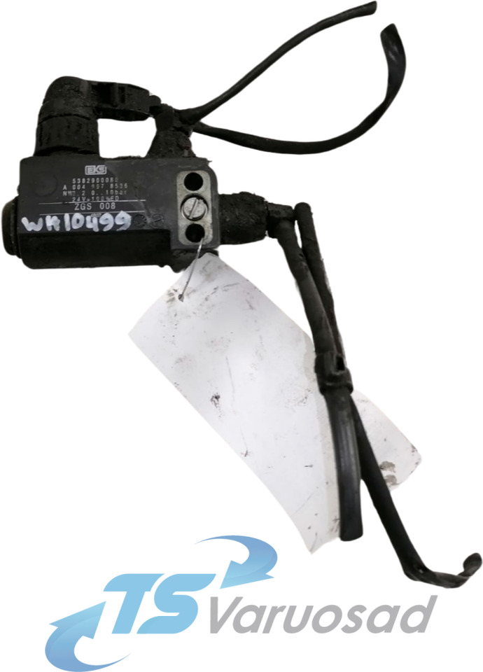 Mercedes-Benz Solenoid valve A0049978536 - 브레이크 밸브 트럭 용 : 사진 1 Mercedes-Benz Solenoid valve A0049978536 - 브레이크 밸브 트럭 용 : 사진 1