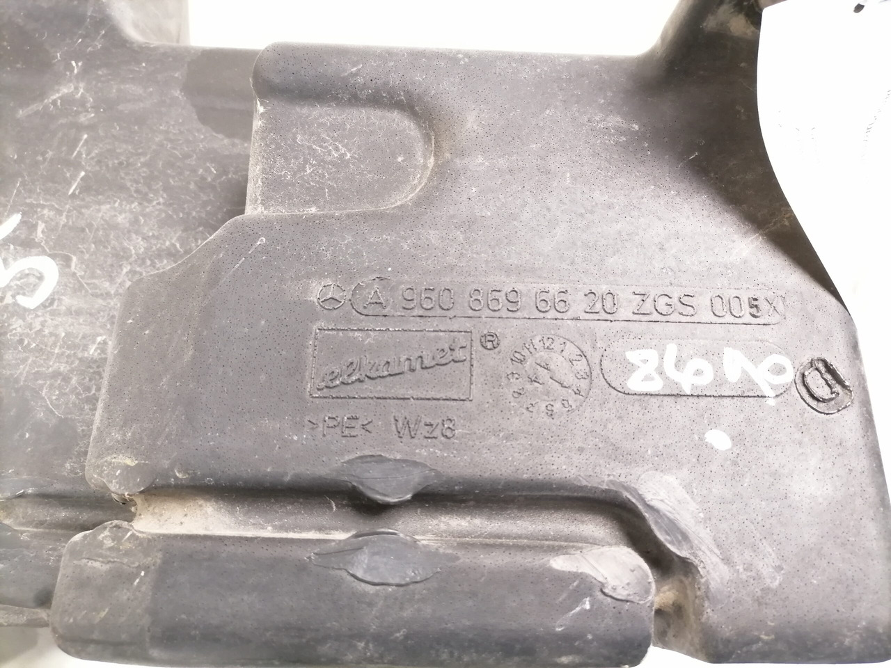 Mercedes-Benz Windscreen washer fluid tank A9608696620 - 와이퍼 트럭 용 : 사진 3 Mercedes-Benz Windscreen washer fluid tank A9608696620 - 와이퍼 트럭 용 : 사진 3