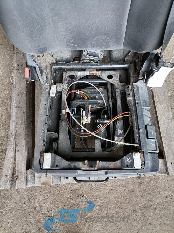 Renault Juhiiste 7485131006 - 좌석 트럭 용 : 사진 5 Renault Juhiiste 7485131006 - 좌석 트럭 용 : 사진 5