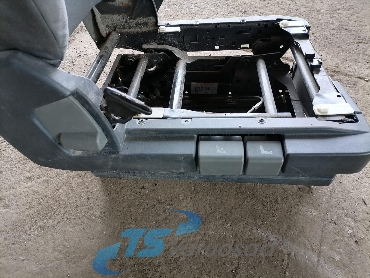 Renault Kaasreisija iste 7485130980 - 좌석 트럭 용 : 사진 5 Renault Kaasreisija iste 7485130980 - 좌석 트럭 용 : 사진 5