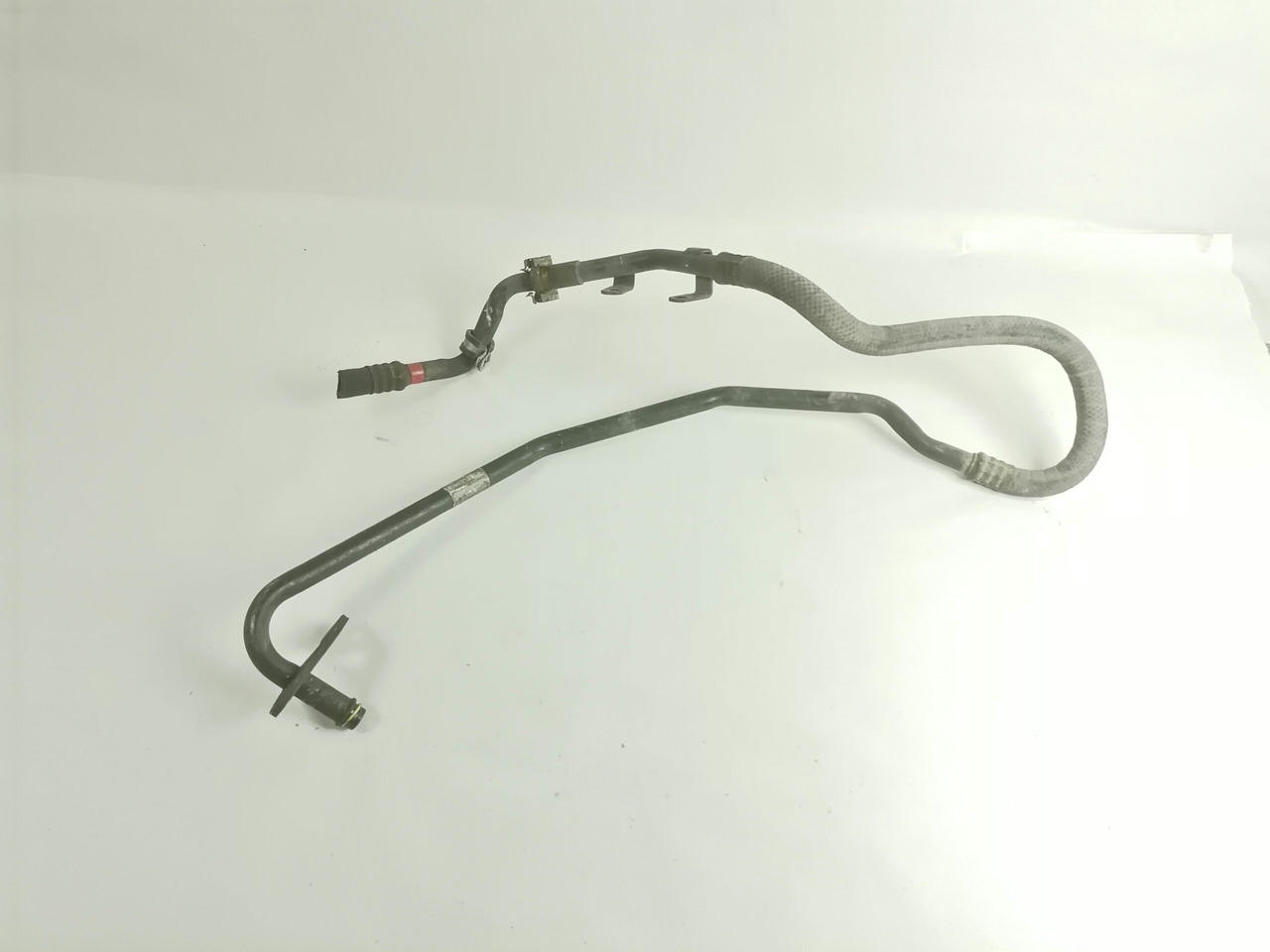 Scania A/C pipe 1728595 - 난방/ 환기 트럭 용 : 사진 1 Scania A/C pipe 1728595 - 난방/ 환기 트럭 용 : 사진 1