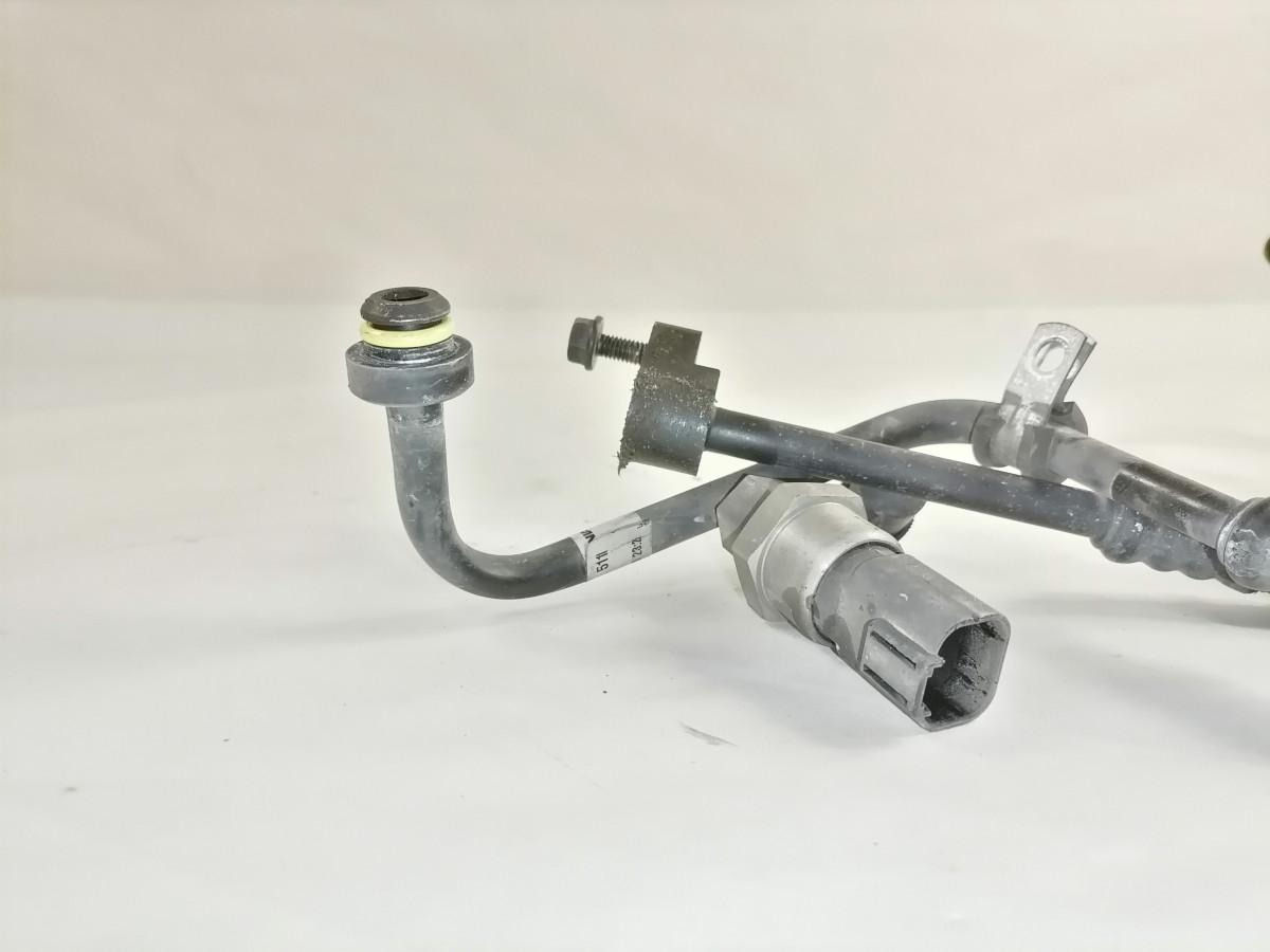 Scania A/C pipe 2373368 - 난방/ 환기 트럭 용 : 사진 4 Scania A/C pipe 2373368 - 난방/ 환기 트럭 용 : 사진 4