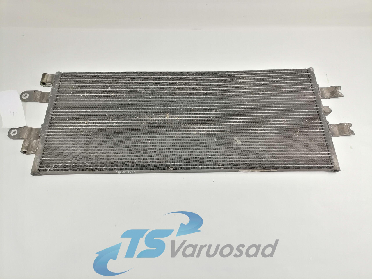 Scania A/C radiator 1921284 - 난방/ 환기 트럭 용 : 사진 2 Scania A/C radiator 1921284 - 난방/ 환기 트럭 용 : 사진 2