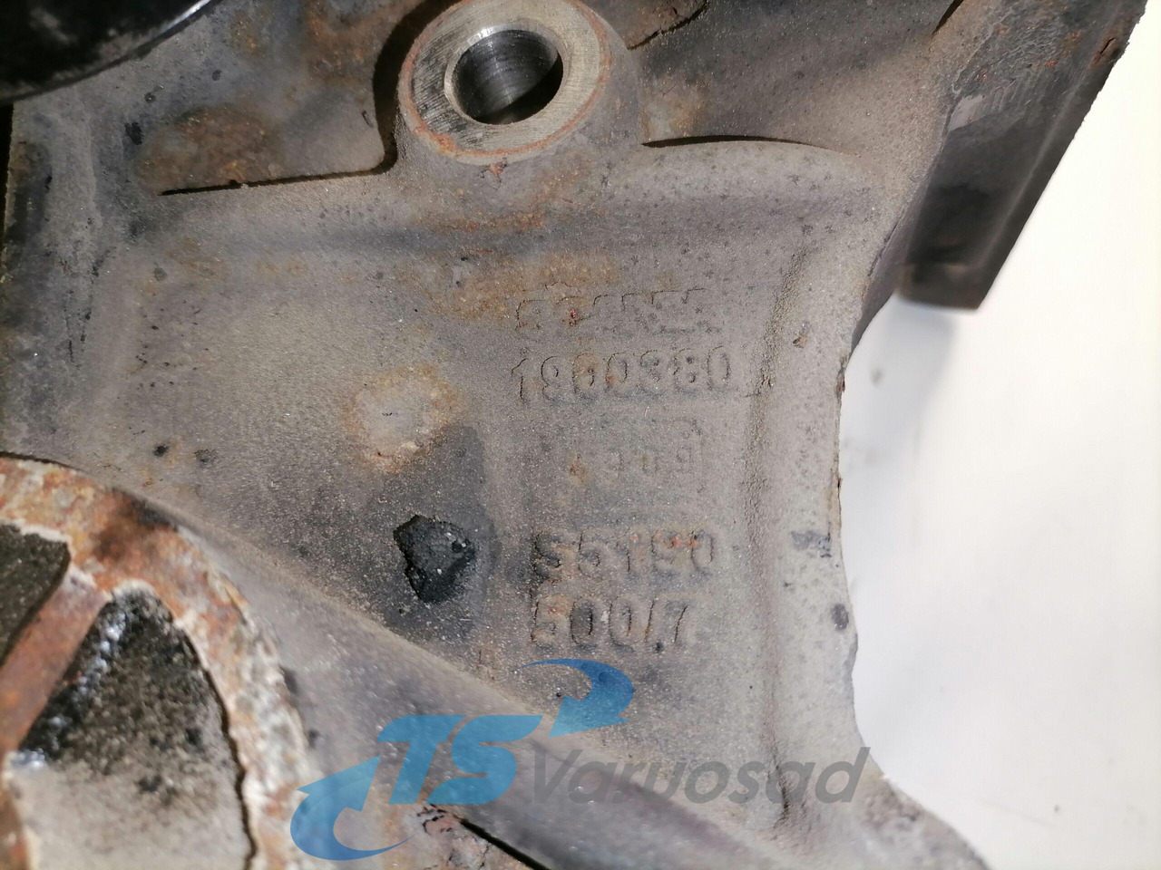 Scania Air conditioning compressor carrier 1900380 - 난방/ 환기 트럭 용 : 사진 2 Scania Air conditioning compressor carrier 1900380 - 난방/ 환기 트럭 용 : 사진 2