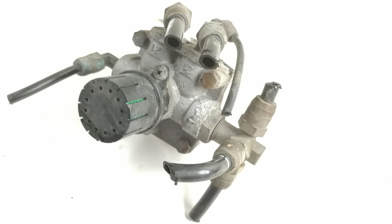 Scania Air pressure control valve 1425183 - 브레이크 밸브 트럭 용 : 사진 1 Scania Air pressure control valve 1425183 - 브레이크 밸브 트럭 용 : 사진 1