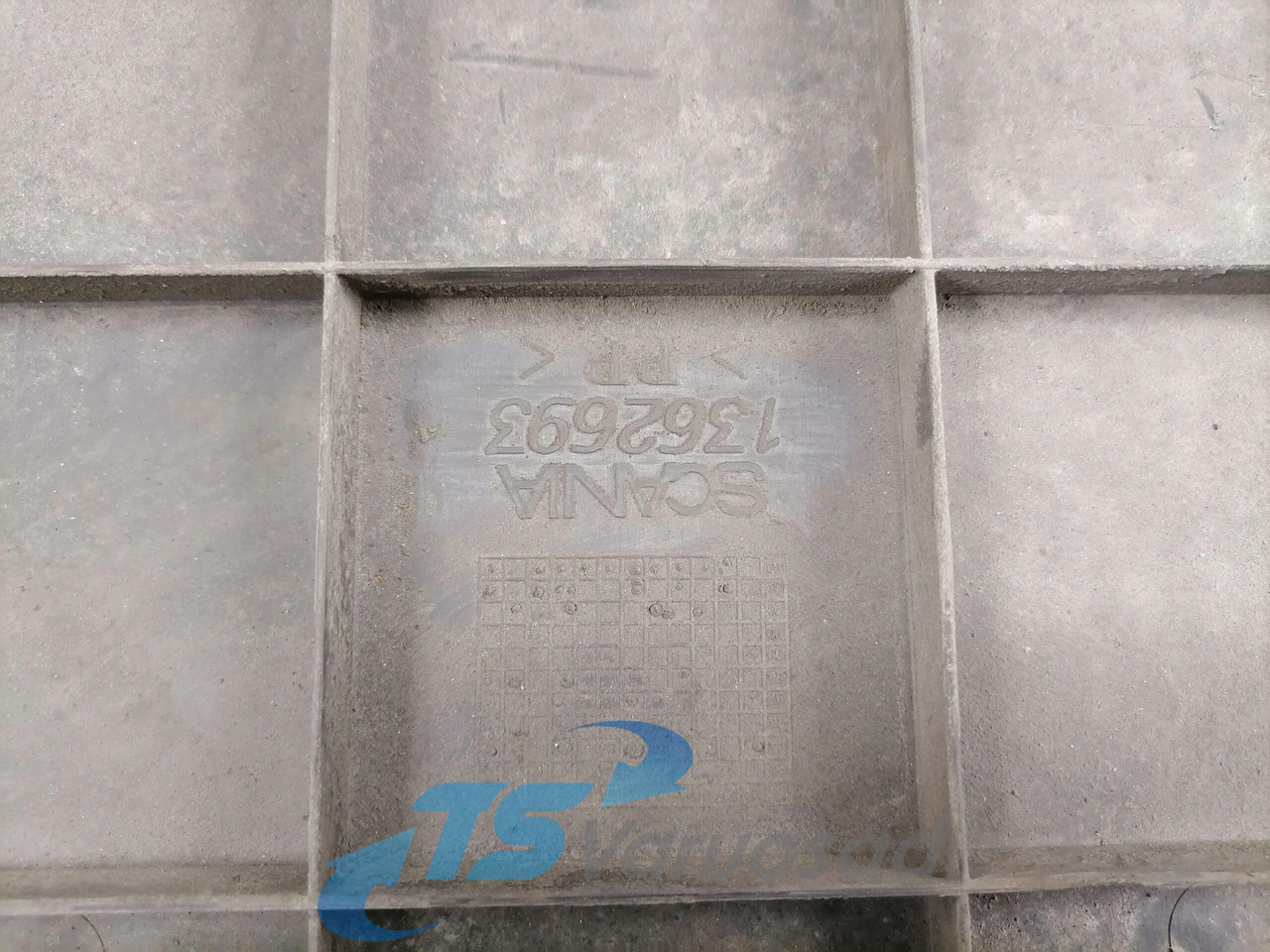 Scania Battery cover 1362693 - 배터리 트럭 용 : 사진 3 Scania Battery cover 1362693 - 배터리 트럭 용 : 사진 3