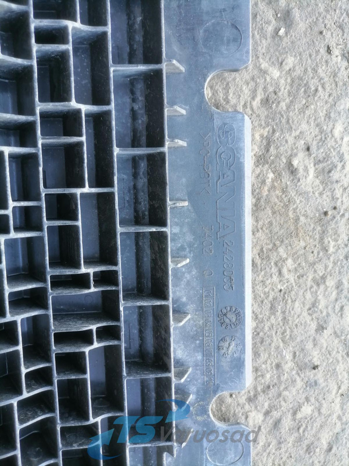 Scania Battery cover 2428035 - 배터리 트럭 용 : 사진 4 Scania Battery cover 2428035 - 배터리 트럭 용 : 사진 4