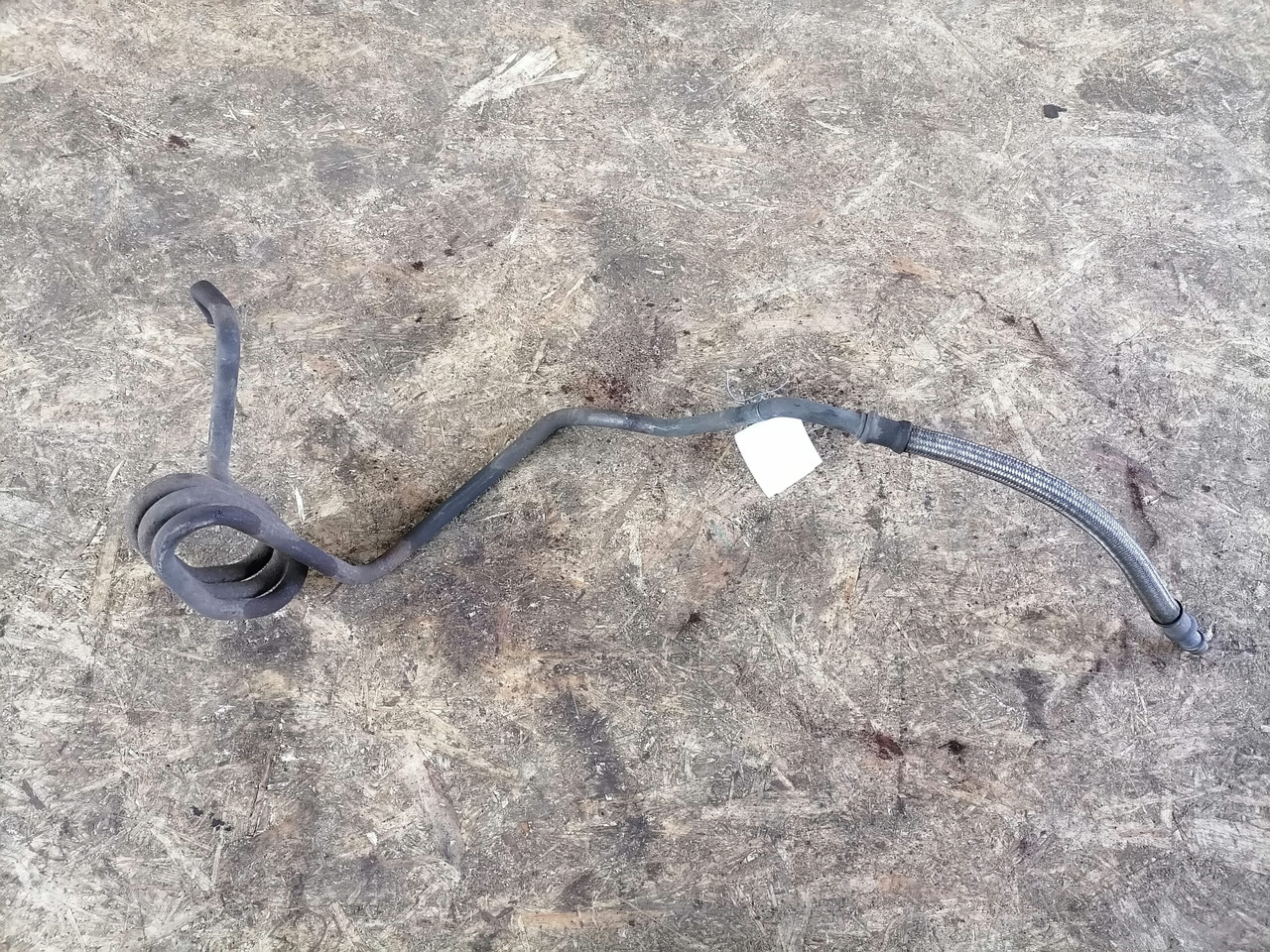 Scania Compressor air pipe 1801078 - 에어 브레이크 컴프레서 트럭 용 : 사진 2 Scania Compressor air pipe 1801078 - 에어 브레이크 컴프레서 트럭 용 : 사진 2