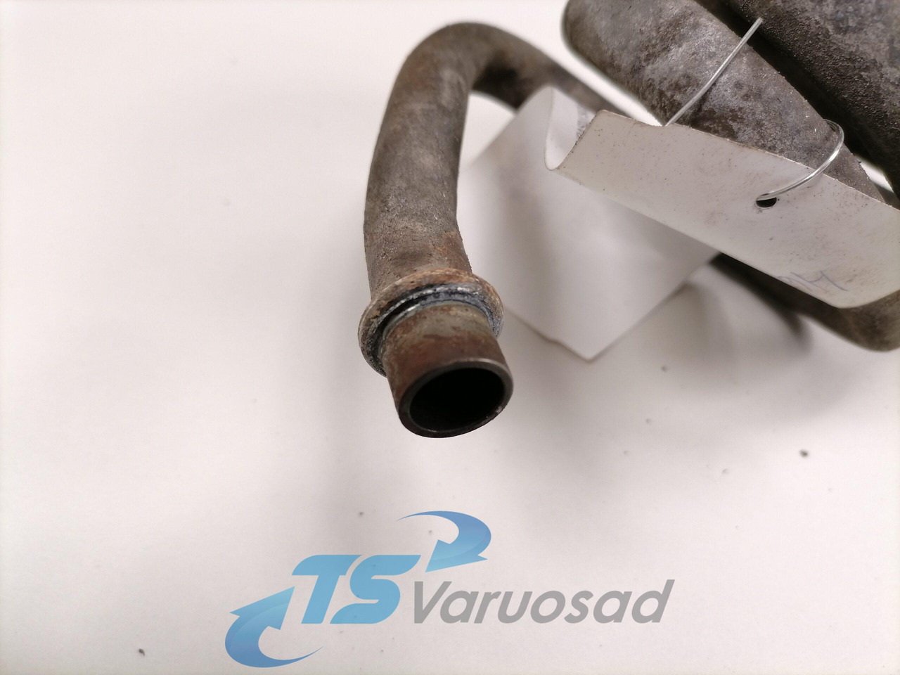 Scania Compressor air pipe 1933077 - 에어 브레이크 컴프레서 트럭 용 : 사진 2 Scania Compressor air pipe 1933077 - 에어 브레이크 컴프레서 트럭 용 : 사진 2
