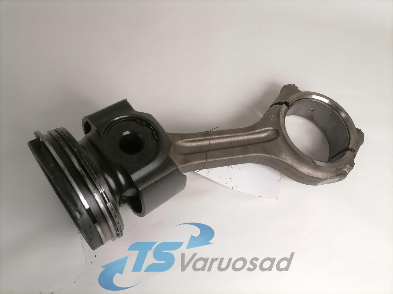 Scania Connecting rod + piston 1929265 - 피스톤/ 링/ 부싱 트럭 용 : 사진 1 Scania Connecting rod + piston 1929265 - 피스톤/ 링/ 부싱 트럭 용 : 사진 1