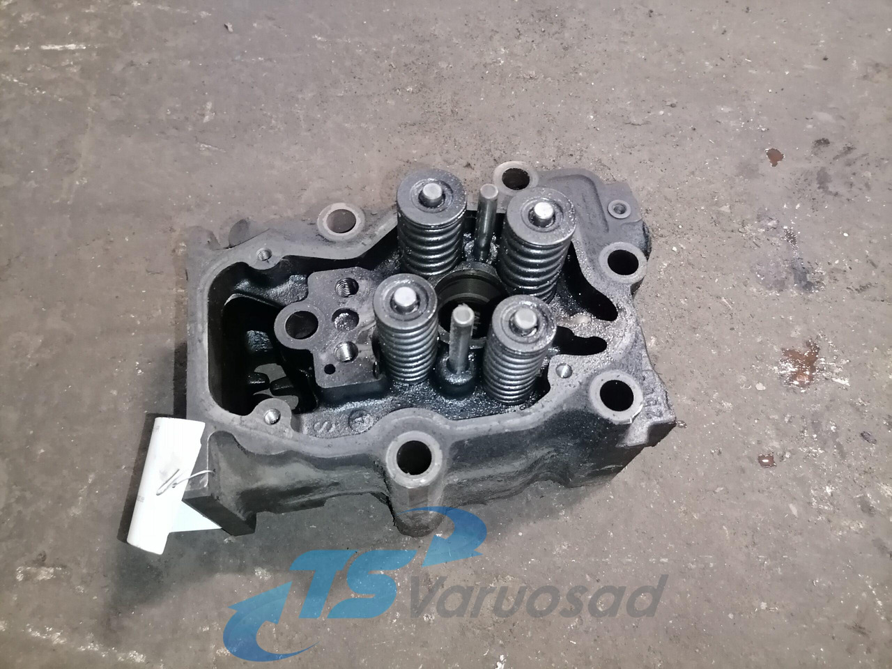 Scania Cylinder head, HPI 1522361 - 실린더 헤드 트럭 용 : 사진 1 Scania Cylinder head, HPI 1522361 - 실린더 헤드 트럭 용 : 사진 1