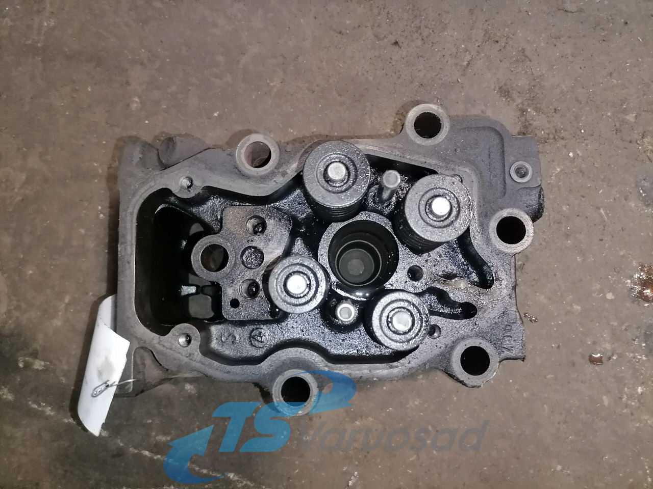 Scania Cylinder head, HPI 1522361 - 실린더 헤드 트럭 용 : 사진 2 Scania Cylinder head, HPI 1522361 - 실린더 헤드 트럭 용 : 사진 2