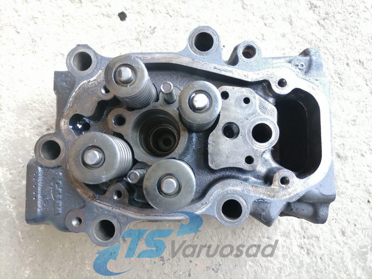 Scania Cylinder head, XPI 1874583 - 실린더 헤드 트럭 용 : 사진 4 Scania Cylinder head, XPI 1874583 - 실린더 헤드 트럭 용 : 사진 4