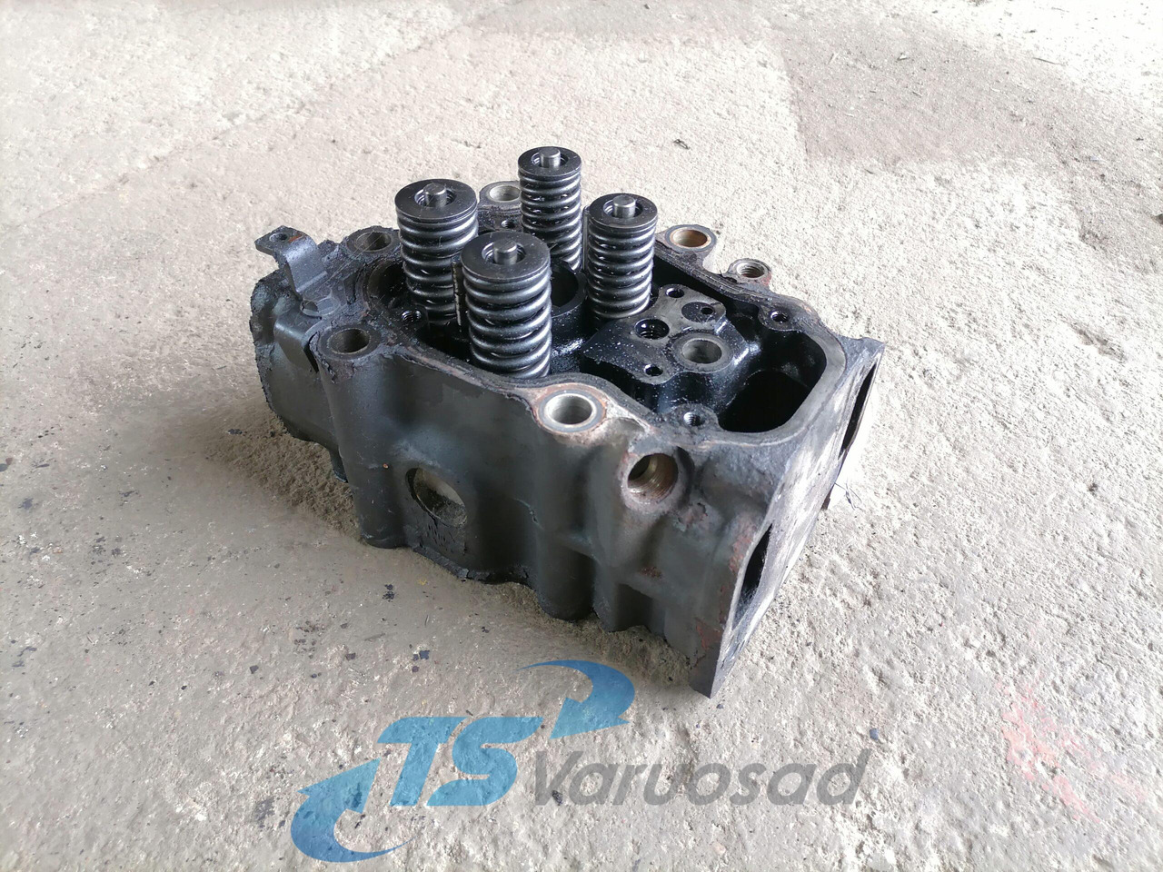 Scania Cylinder head, XPI 1921303 - 실린더 헤드 트럭 용 : 사진 1 Scania Cylinder head, XPI 1921303 - 실린더 헤드 트럭 용 : 사진 1