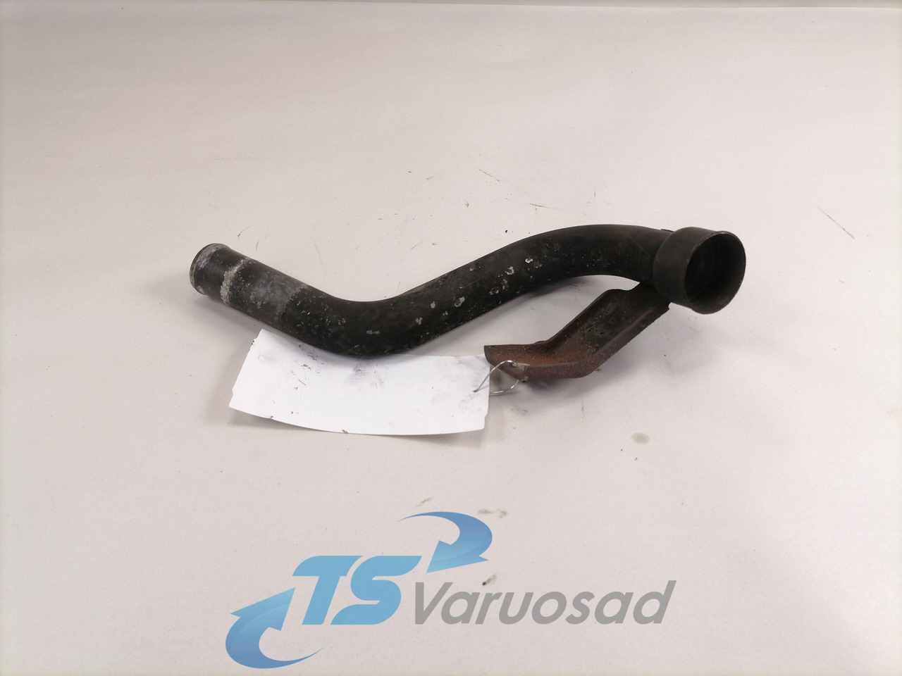 Scania EGR cooler pipe 1789710 - EGR 쿨러 트럭 용 : 사진 1 Scania EGR cooler pipe 1789710 - EGR 쿨러 트럭 용 : 사진 1