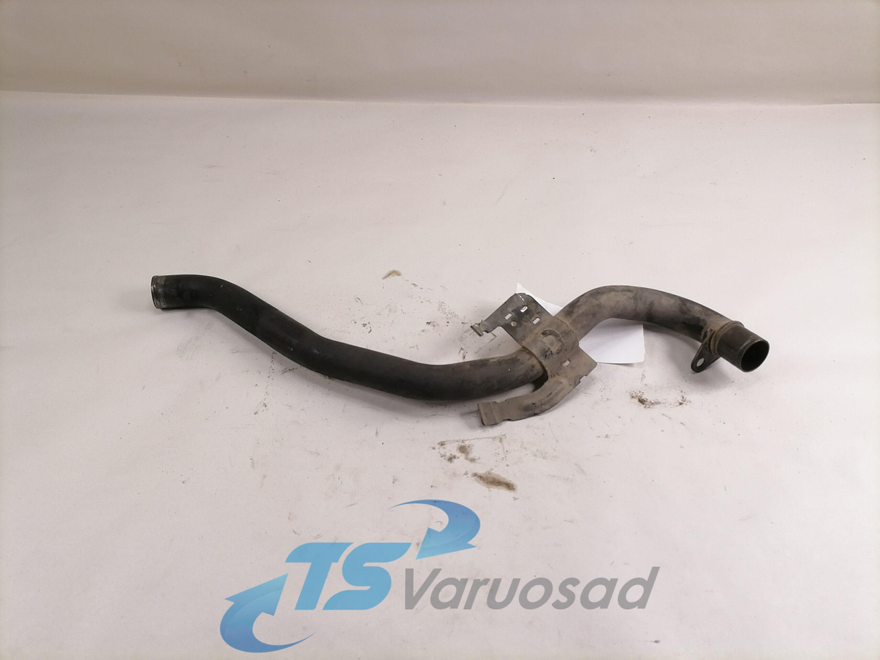 Scania EGR cooler pipe 1918955 - EGR 쿨러 트럭 용 : 사진 1 Scania EGR cooler pipe 1918955 - EGR 쿨러 트럭 용 : 사진 1