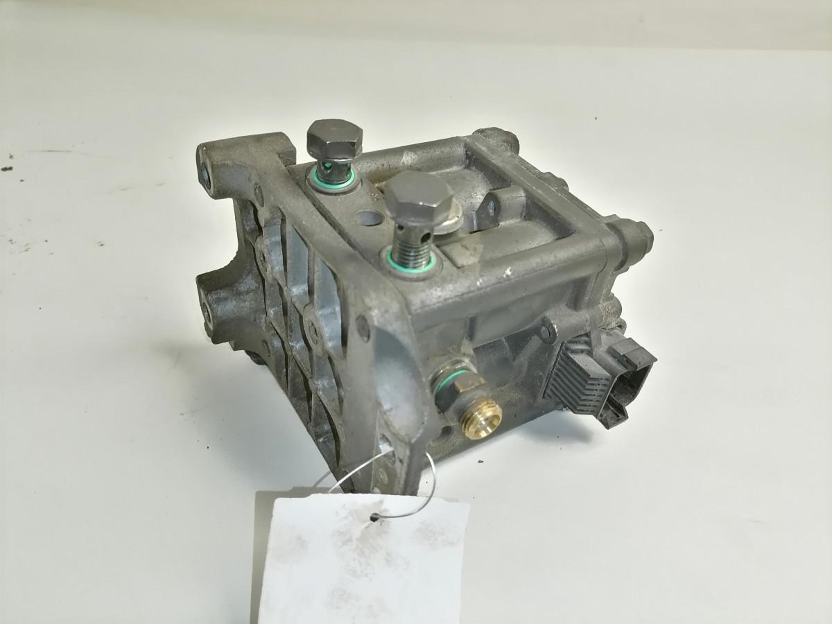 Scania EGR valve 2021085 - 배기 시스템 트럭 용 : 사진 4 Scania EGR valve 2021085 - 배기 시스템 트럭 용 : 사진 4