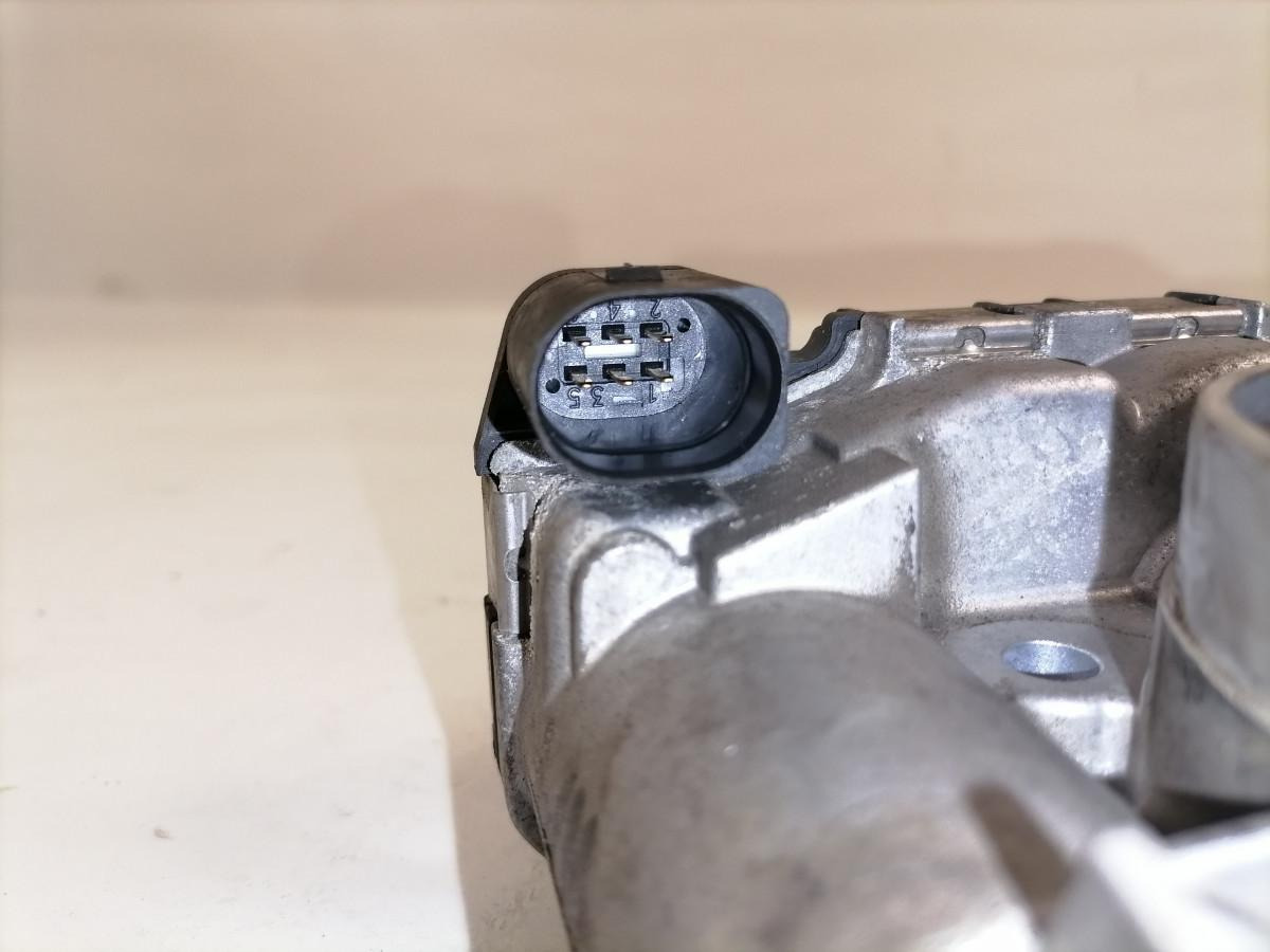 Scania Electric throttle 2031498 - 흡입 매니폴드 트럭 용 : 사진 3 Scania Electric throttle 2031498 - 흡입 매니폴드 트럭 용 : 사진 3