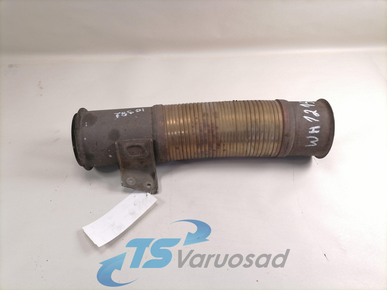 Scania Exhaust pipe 1734040 - 머플러 트럭 용 : 사진 1 Scania Exhaust pipe 1734040 - 머플러 트럭 용 : 사진 1