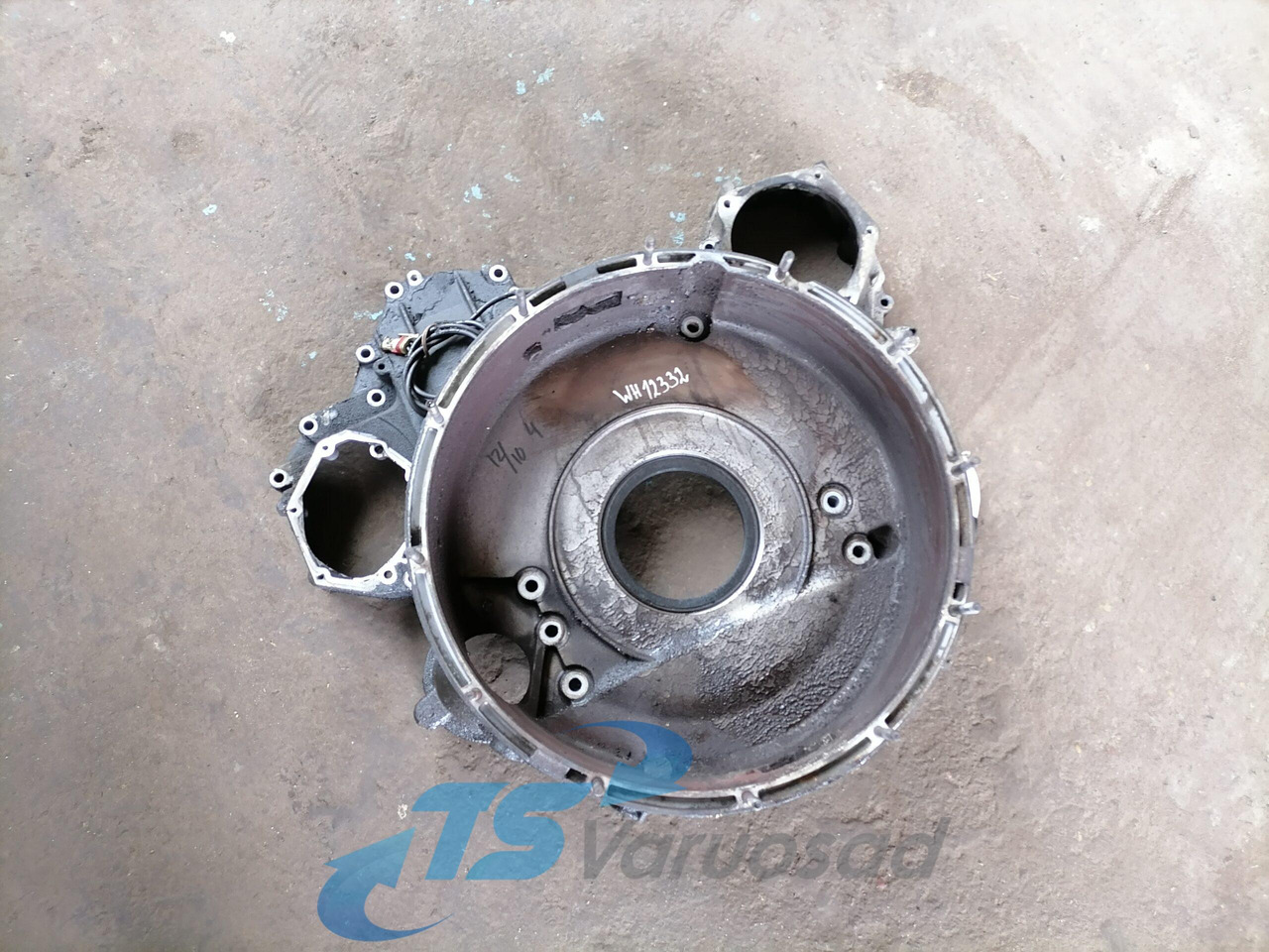 Scania Flywheel housing 1793662 - 플라이휠 트럭 용 : 사진 1 Scania Flywheel housing 1793662 - 플라이휠 트럭 용 : 사진 1