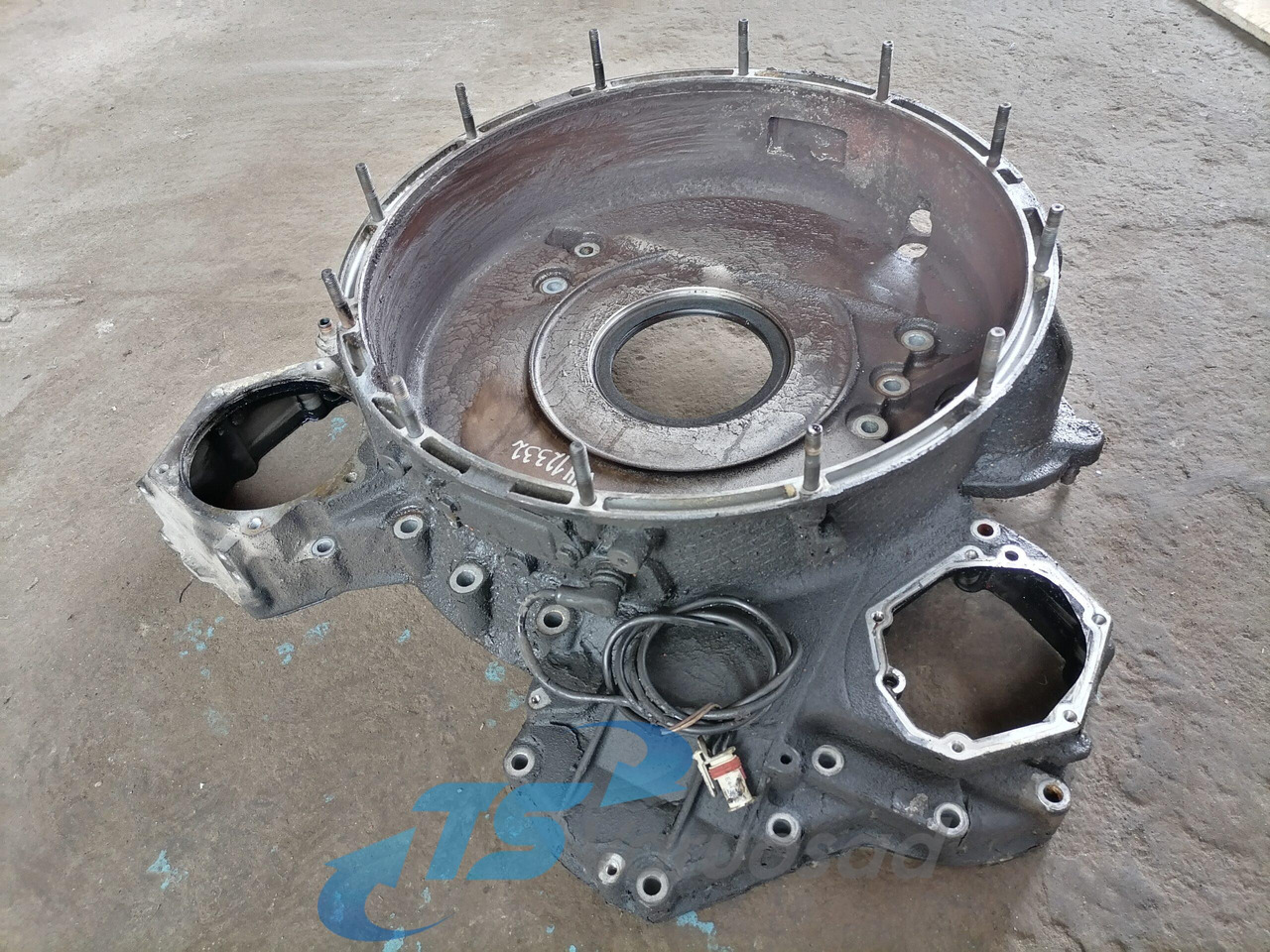 Scania Flywheel housing 1793662 - 플라이휠 트럭 용 : 사진 3 Scania Flywheel housing 1793662 - 플라이휠 트럭 용 : 사진 3