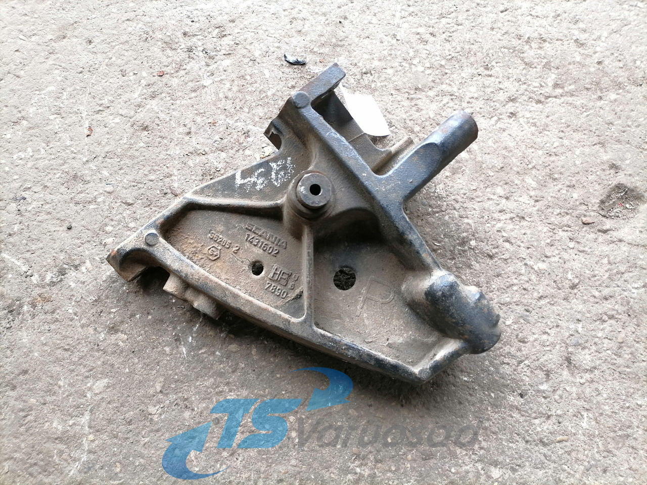 Scania Front bumper carrier 1431602 - 범퍼 트럭 용 : 사진 1 Scania Front bumper carrier 1431602 - 범퍼 트럭 용 : 사진 1