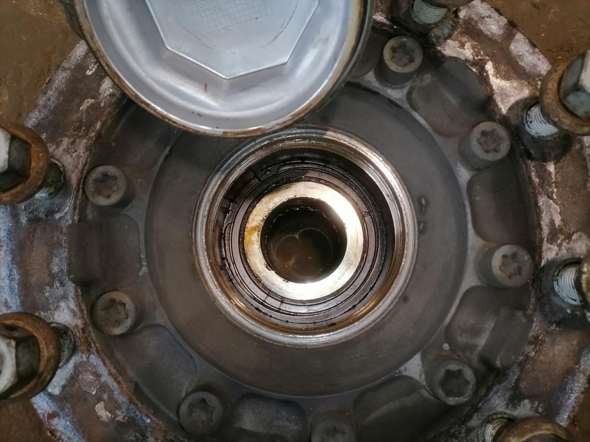 Scania Front hub 2296959 - 휠 허브 트럭 용 : 사진 2 Scania Front hub 2296959 - 휠 허브 트럭 용 : 사진 2