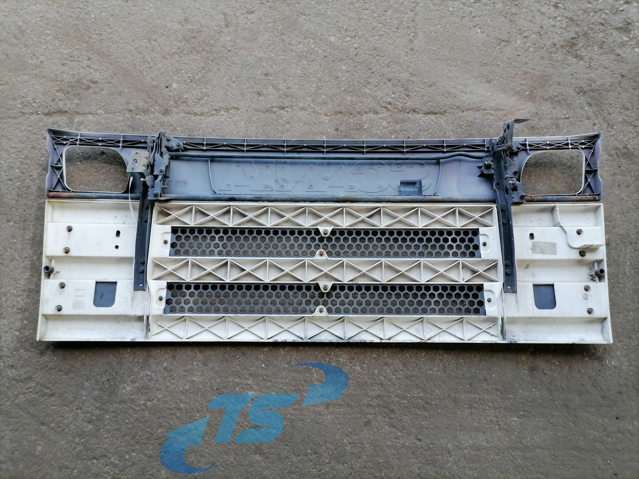 Scania Grille panel 1597571 - 그릴 트럭 용 : 사진 2 Scania Grille panel 1597571 - 그릴 트럭 용 : 사진 2