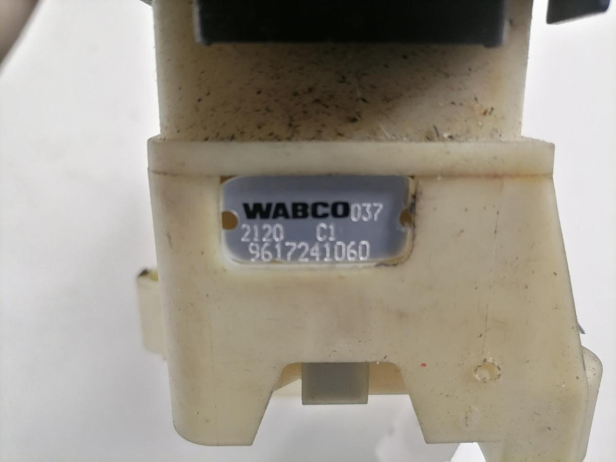 Scania Handbrake control lever 2301821 - 범용 부품 트럭 용 : 사진 3 Scania Handbrake control lever 2301821 - 범용 부품 트럭 용 : 사진 3