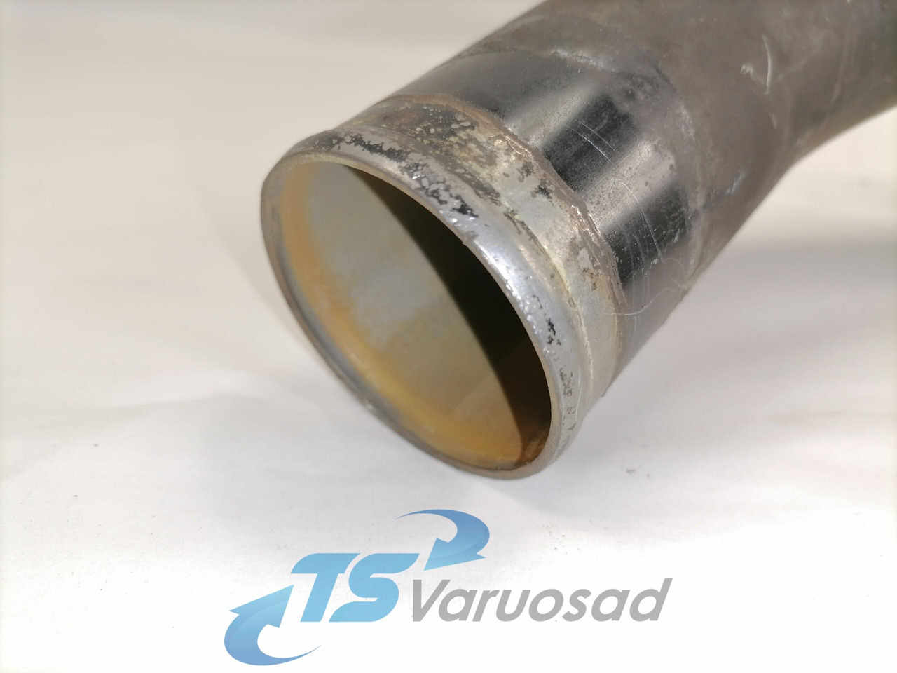 Scania Jahutusvedeliku toru, retarder 1779400 - 냉각 시스템 트럭 용 : 사진 3 Scania Jahutusvedeliku toru, retarder 1779400 - 냉각 시스템 트럭 용 : 사진 3