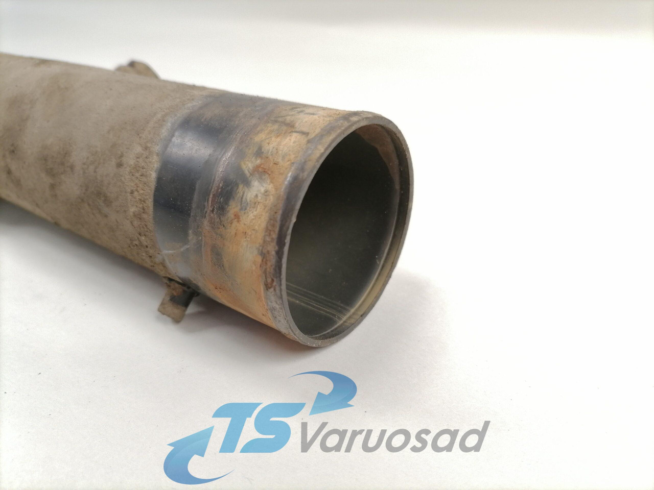 Scania Jahutusvedeliku toru, retarder 1889885 - 냉각 시스템 트럭 용 : 사진 2 Scania Jahutusvedeliku toru, retarder 1889885 - 냉각 시스템 트럭 용 : 사진 2